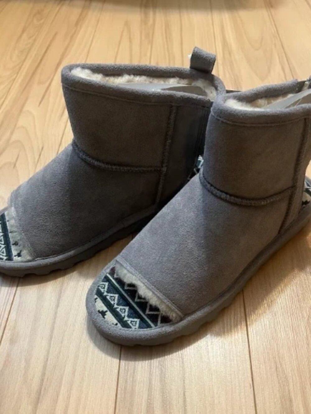 BearPaw Molly Open Toe Boots – Gray